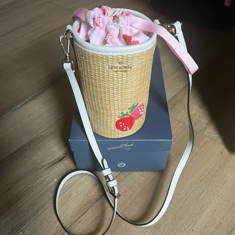 Kate Spade Cylinder Wicker Crossbody PICNIC IN THE PARK Strawberry